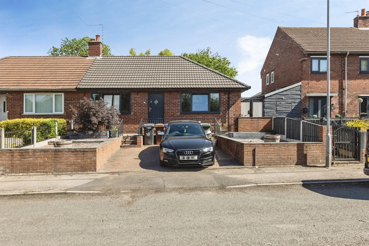 2 bed house for sale — Redthorne Way, Shafton, Barnsley