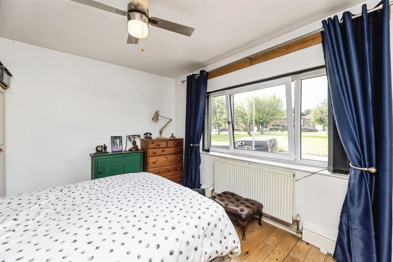 Redthorne Way, Shafton, Barnsley, photo 6