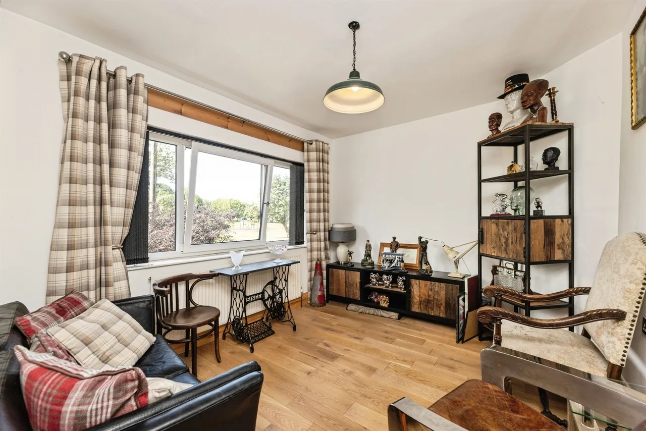 Redthorne Way, Shafton, Barnsley, photo 9