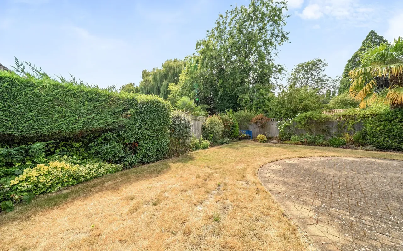 Main Road, Biddenham, Bedford, photo 14