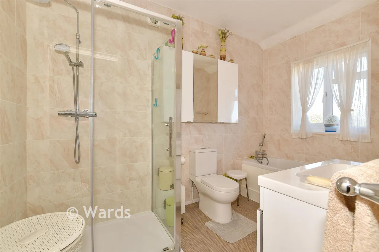 Sweechgate, Broad Oak, CT2, photo 12