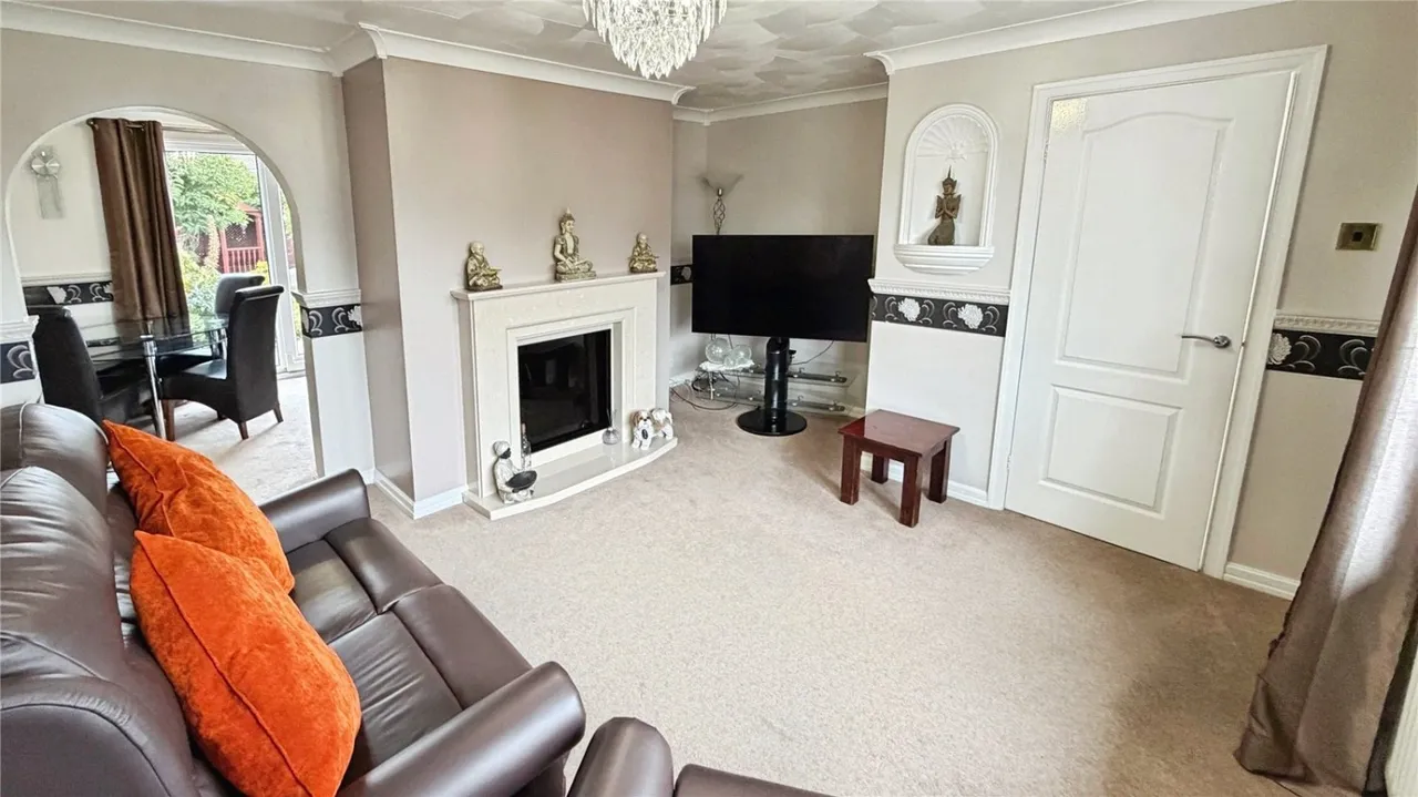 Burton Bank Road, Monk Bretton, S71, photo 4