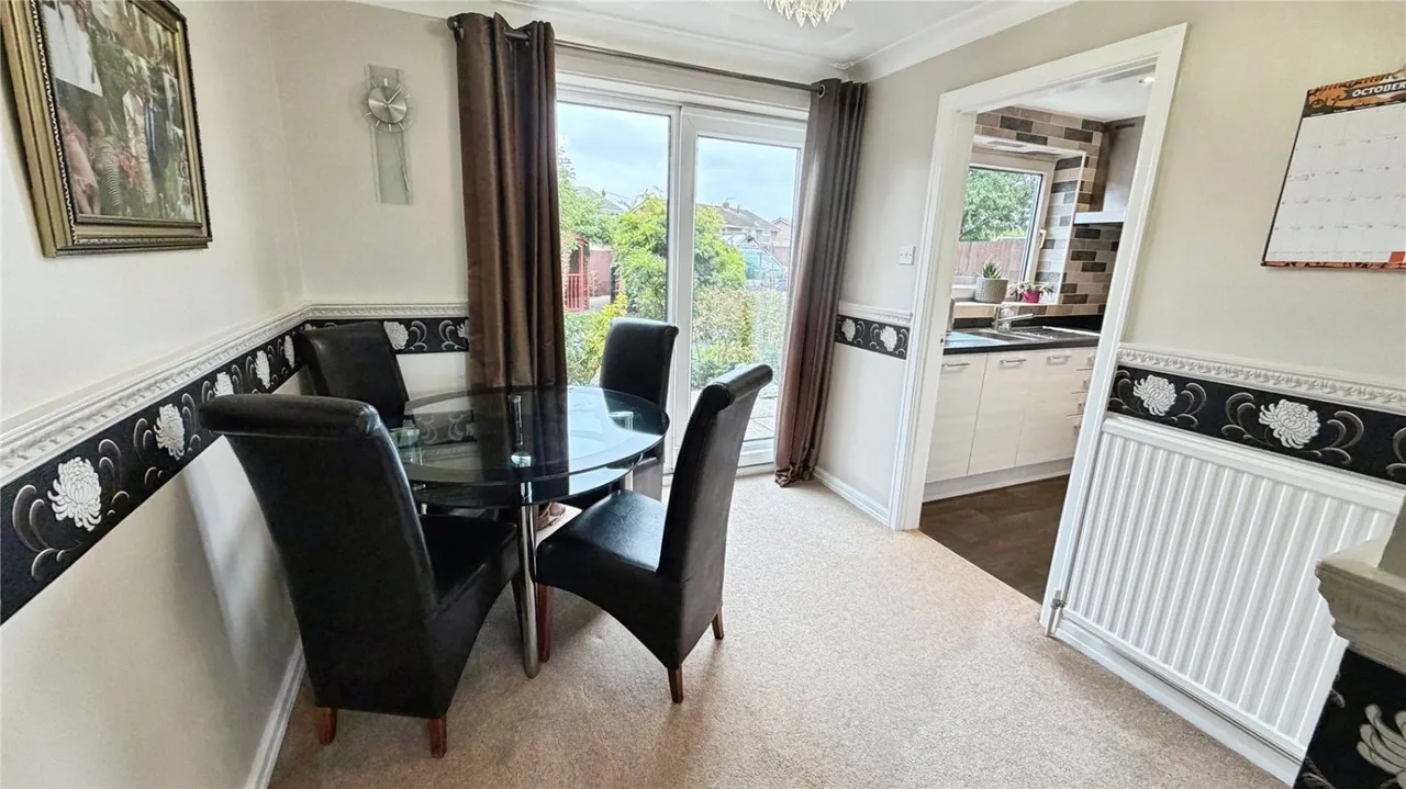 Burton Bank Road, Monk Bretton, S71, photo 5