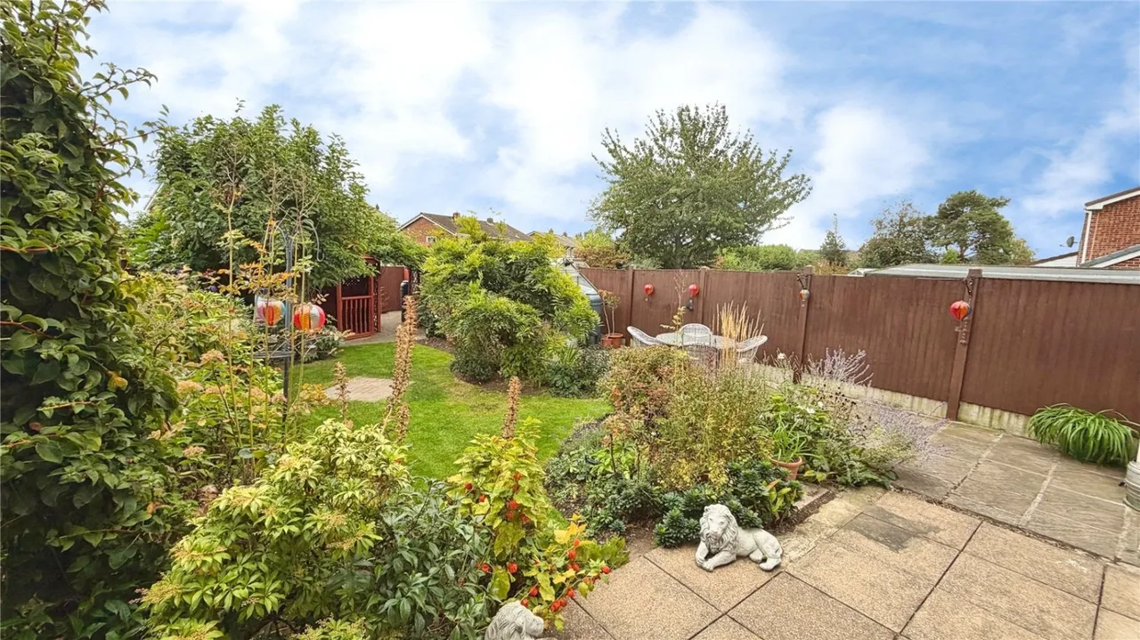 Burton Bank Road, Monk Bretton, S71, photo 27
