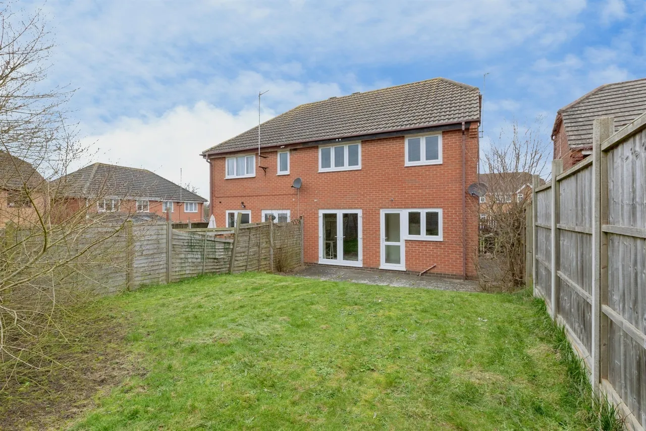 Cloverdale Road, Hamilton, Leicester, photo 6