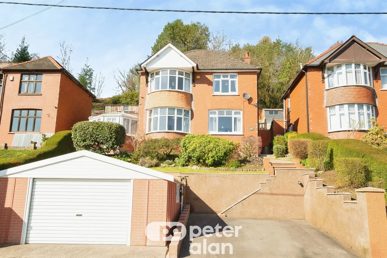 4 bed house for sale, Usk Road, Pontypool, NP4