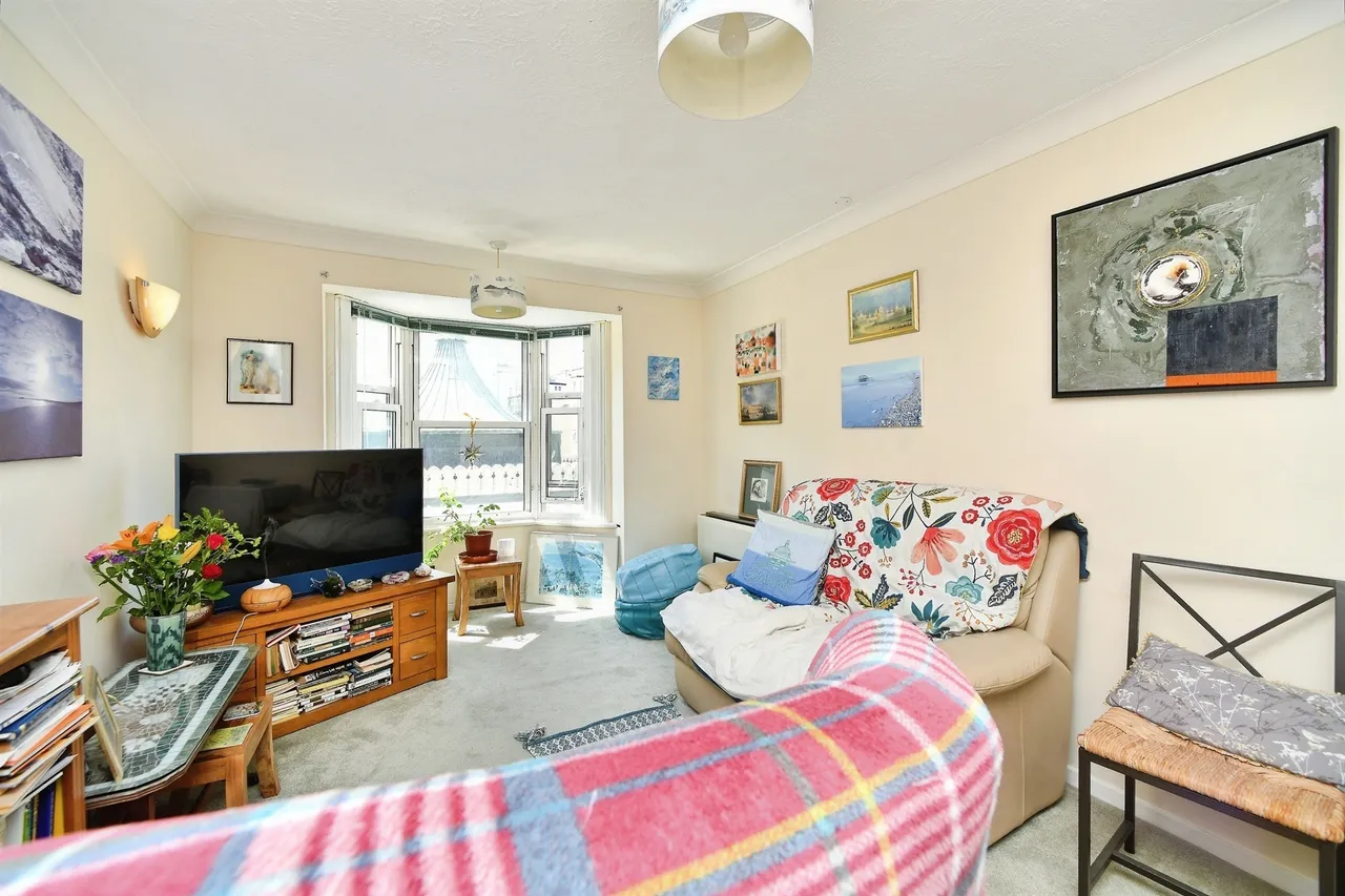 St. Georges Road, Brighton, BN2, photo 3