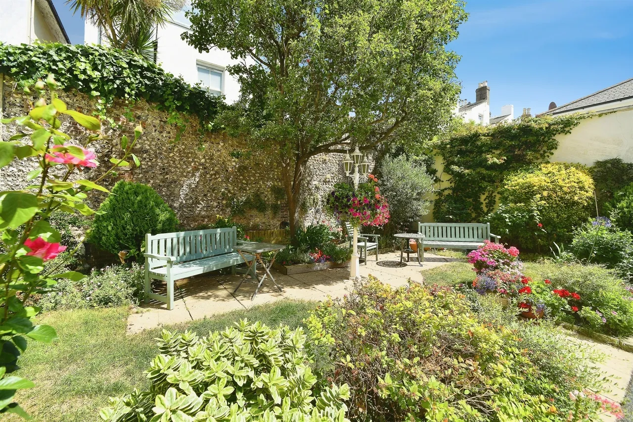 St. Georges Road, Brighton, BN2, photo 2