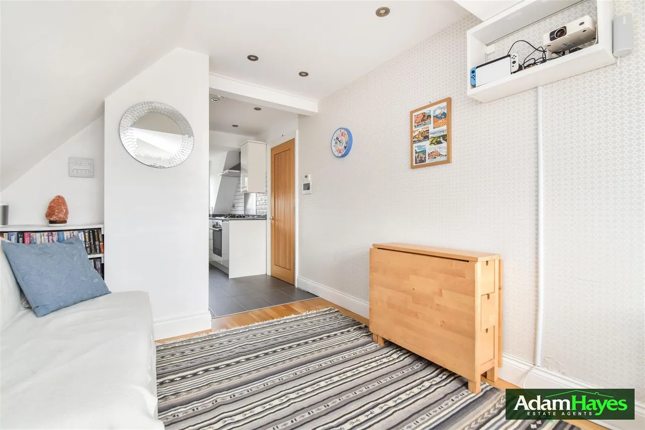 Friern Park, North Finchley, N12, photo 11