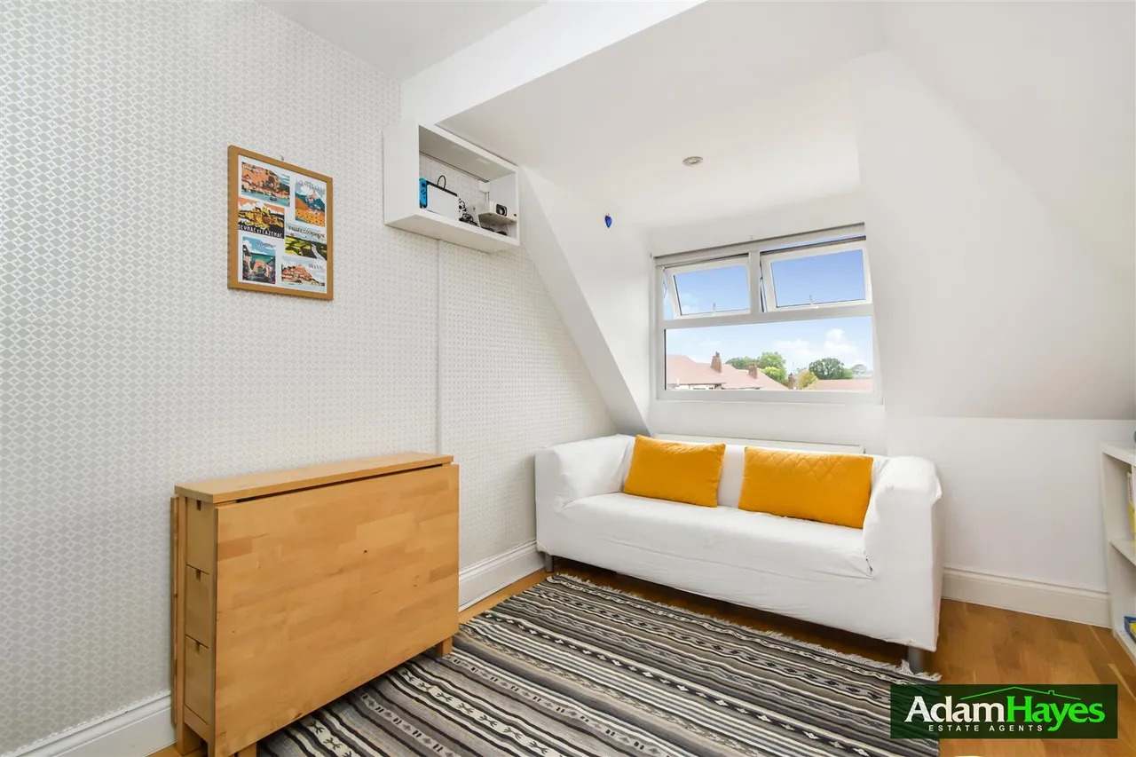 Friern Park, North Finchley, N12, photo 3