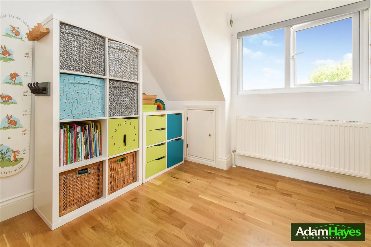 Friern Park, North Finchley, N12, photo 10