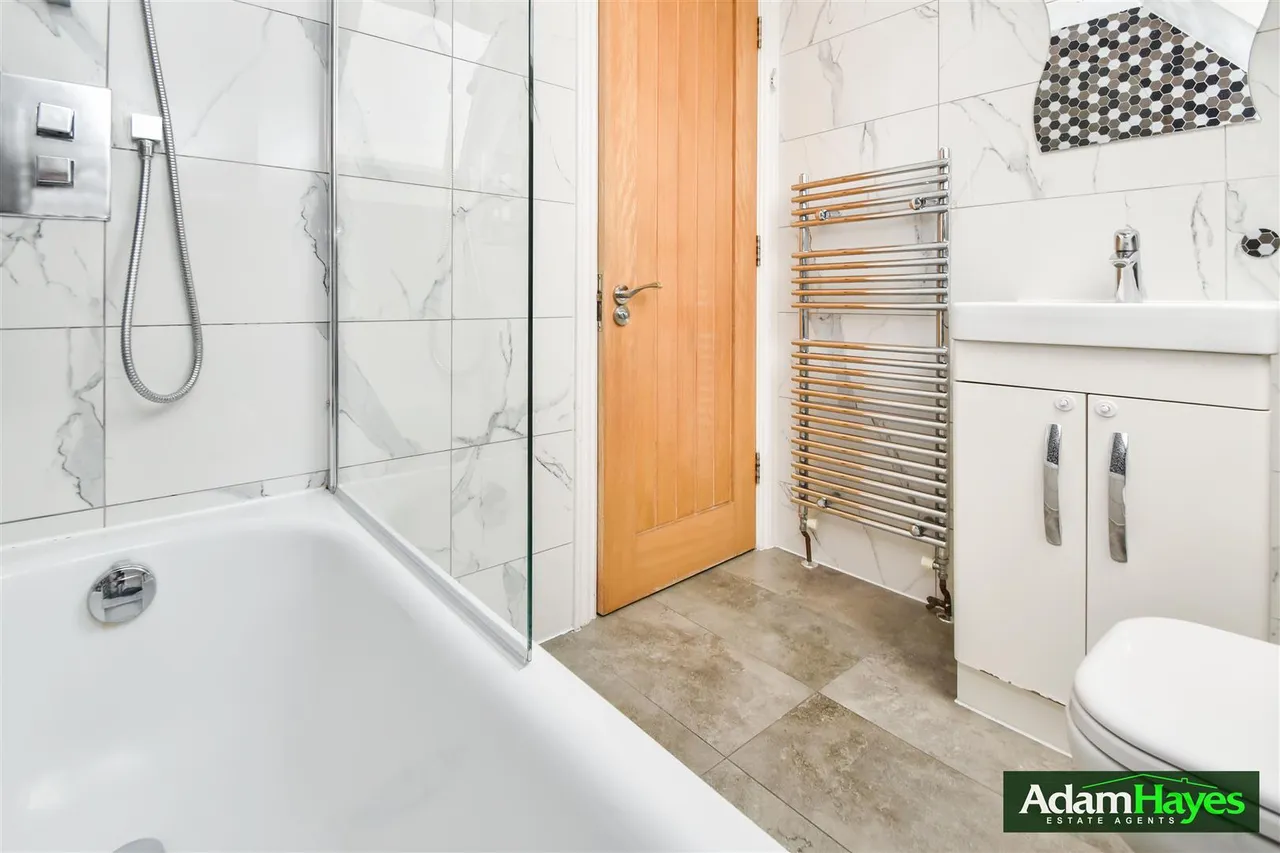 Friern Park, North Finchley, N12, photo 9