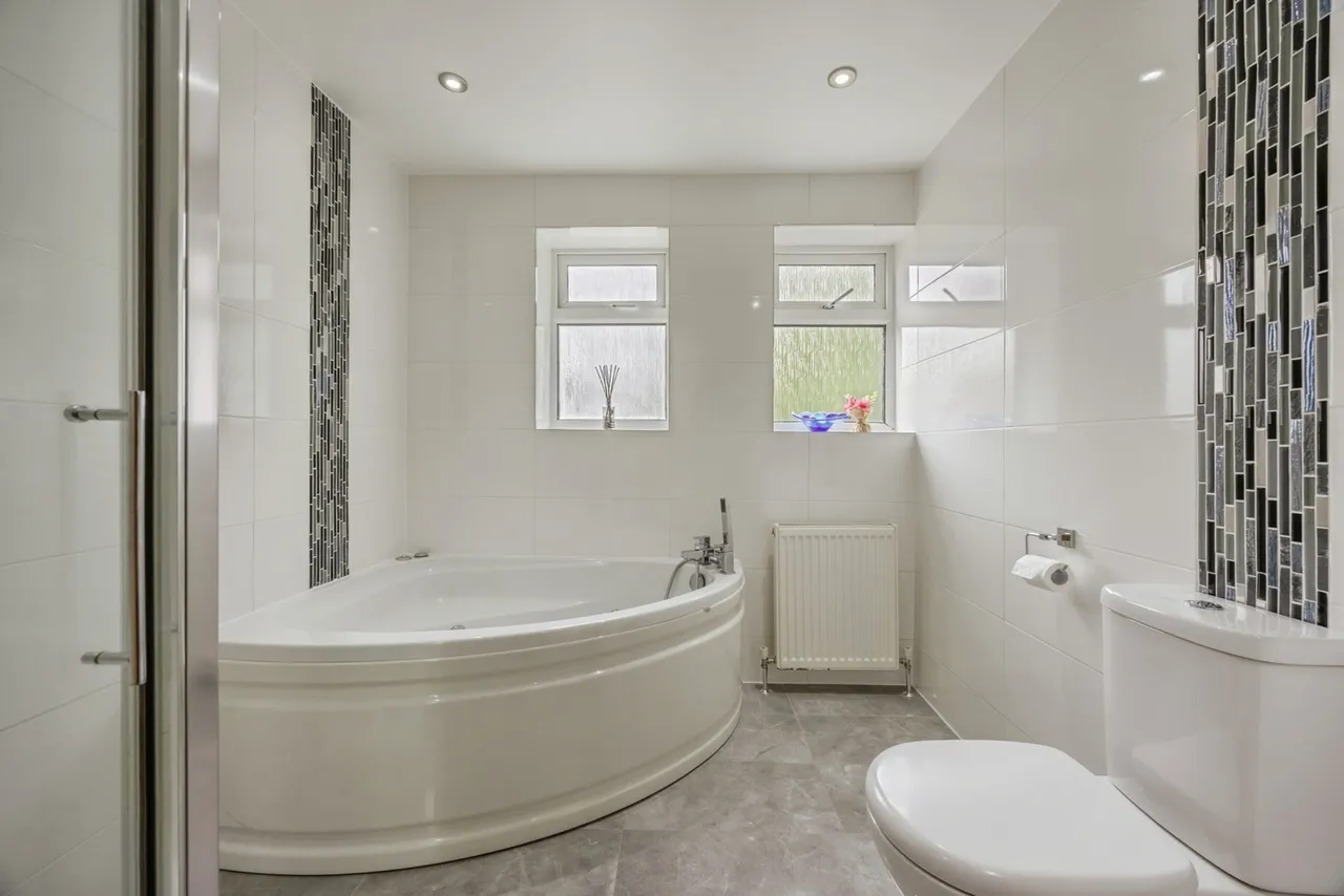 Somerton Close, Surrey, CR8, photo 13
