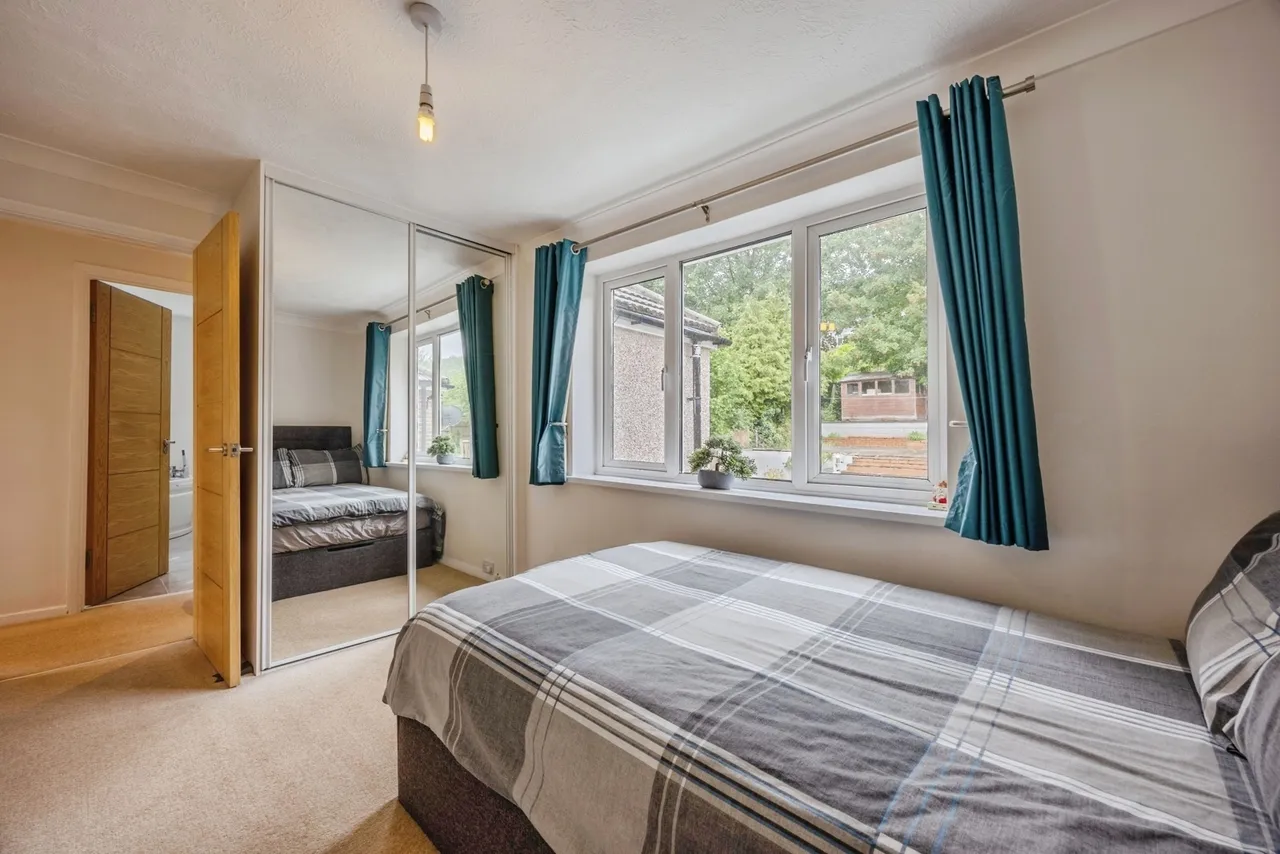 Somerton Close, Surrey, CR8, photo 11