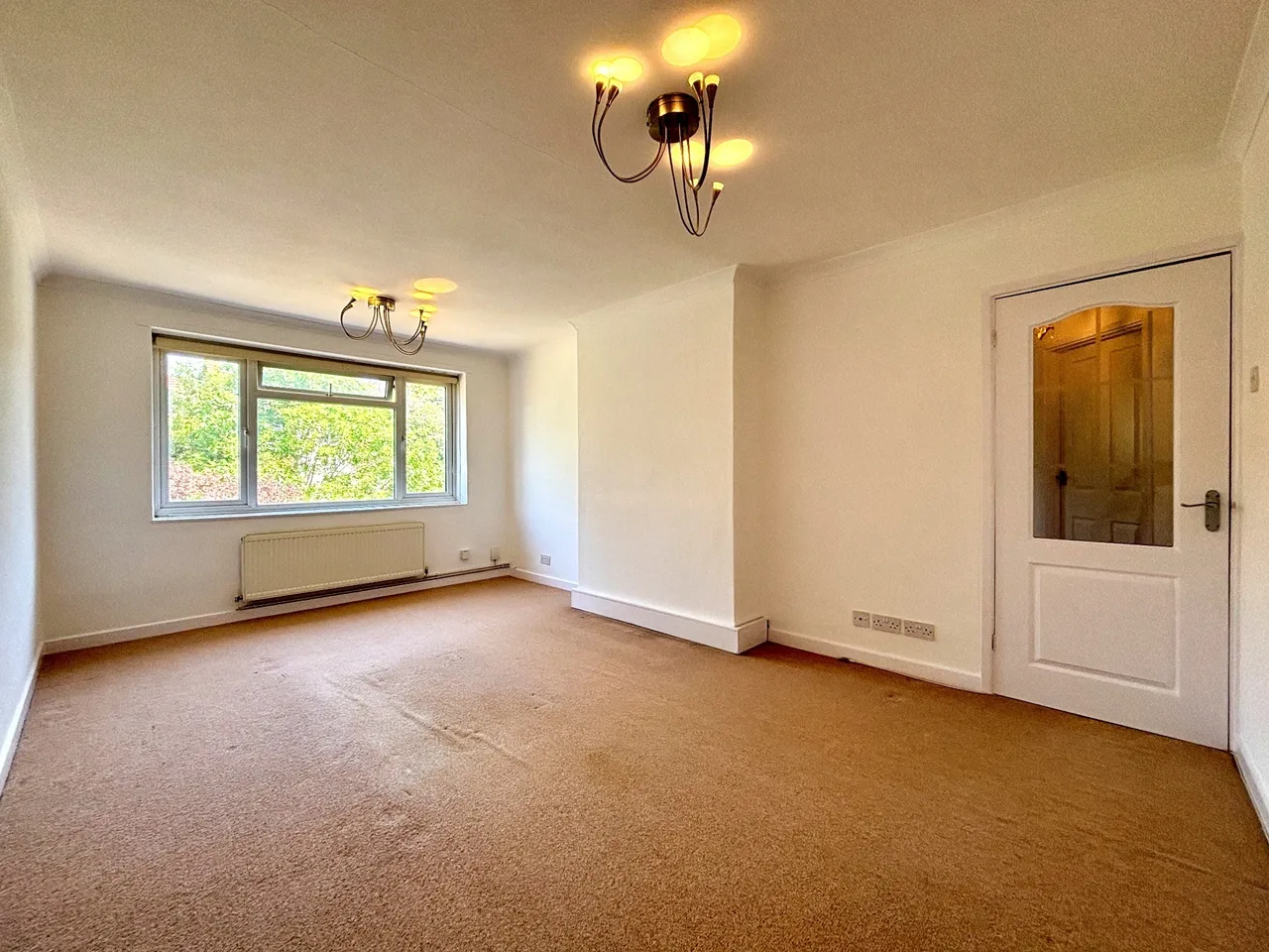 Holland Close, Bromley, BR2, photo 2