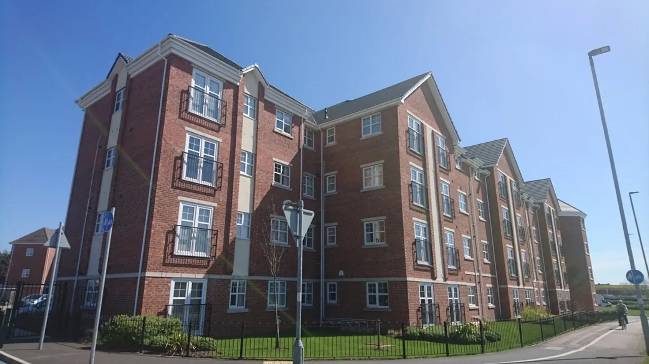 2 bed flat to rent — Partridge Close, Crewe