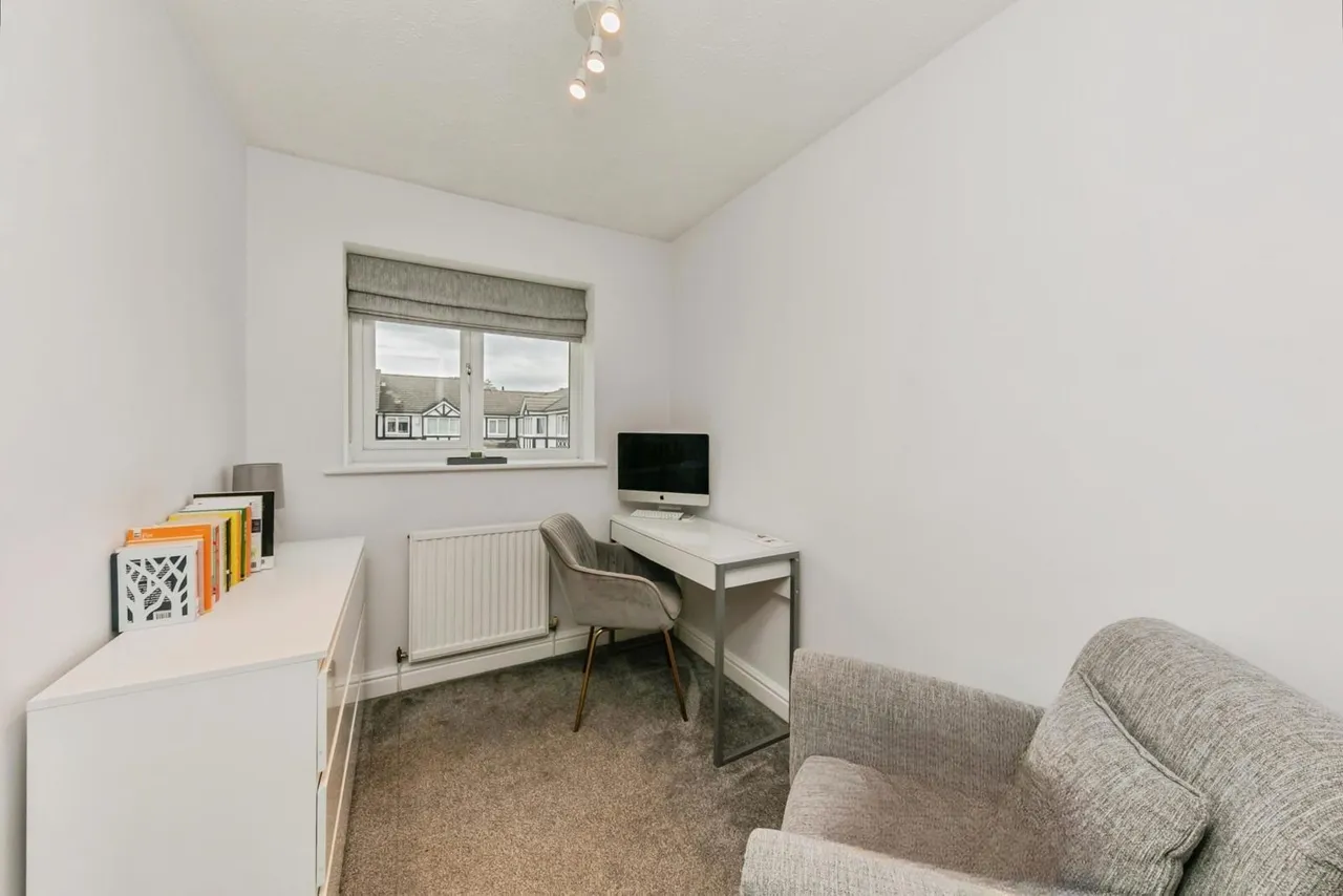 Ascot Close, MACCLESFIELD, Cheshire, SK10, photo 10