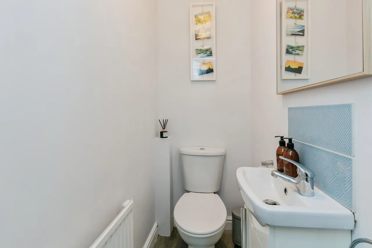 Ascot Close, MACCLESFIELD, Cheshire, SK10, photo 14