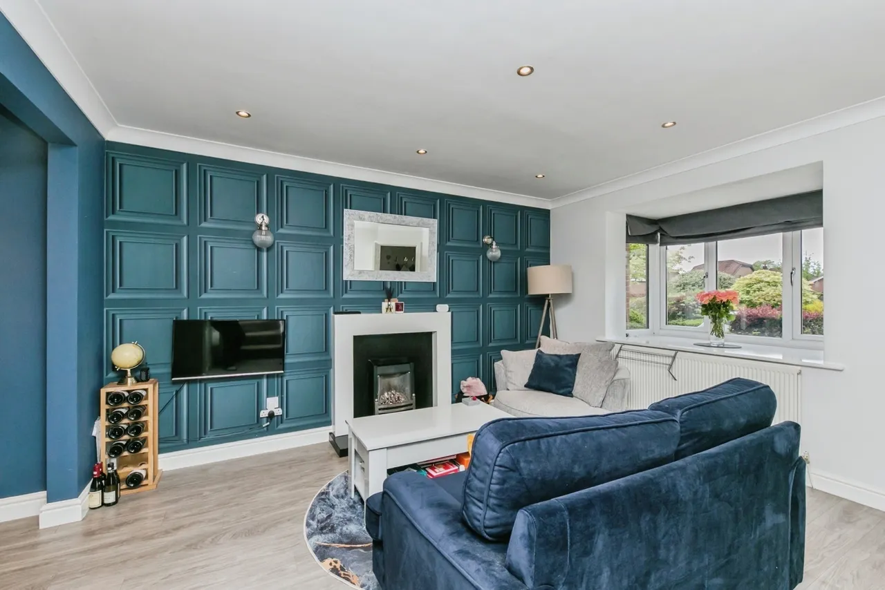 Ascot Close, MACCLESFIELD, Cheshire, SK10, photo 15