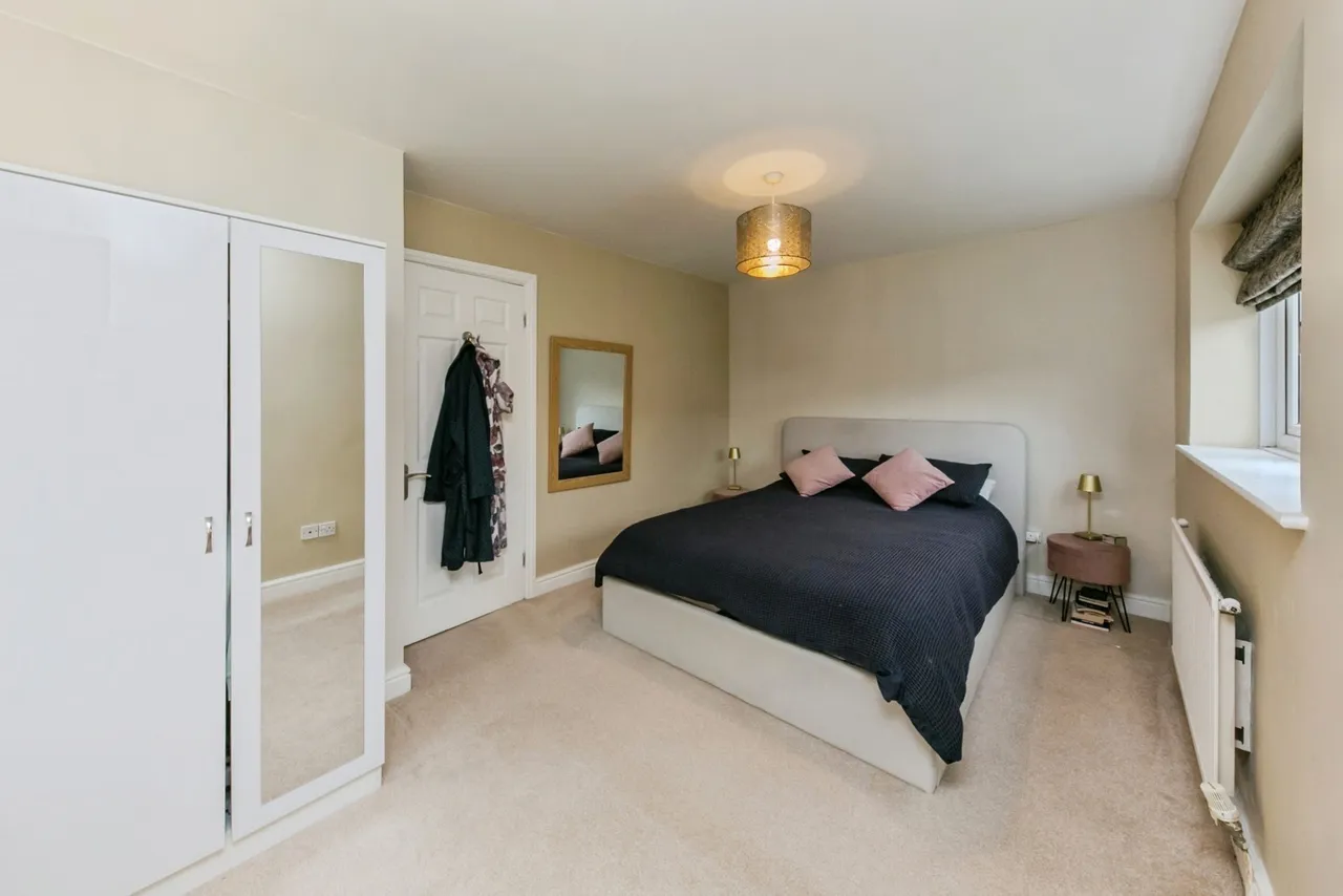 Ascot Close, MACCLESFIELD, Cheshire, SK10, photo 6