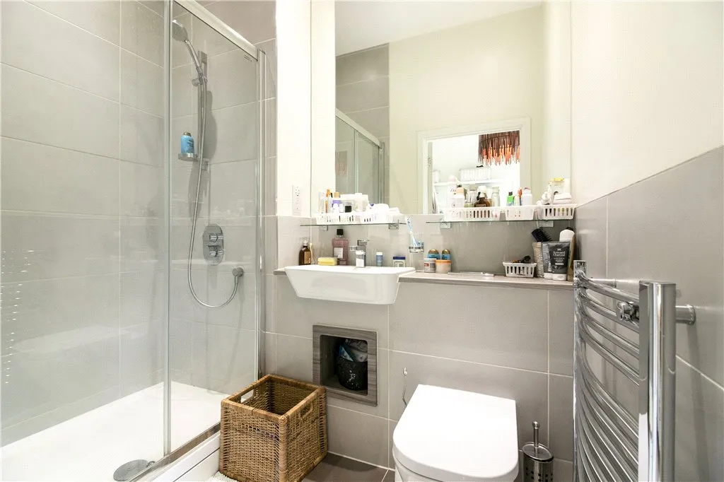 Stanley Road, Acton, W3, photo 11