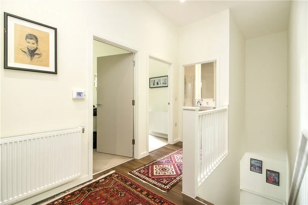 Stanley Road, Acton, W3, photo 5