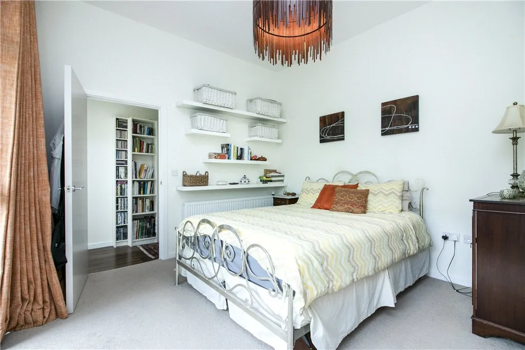 Stanley Road, Acton, W3, photo 9