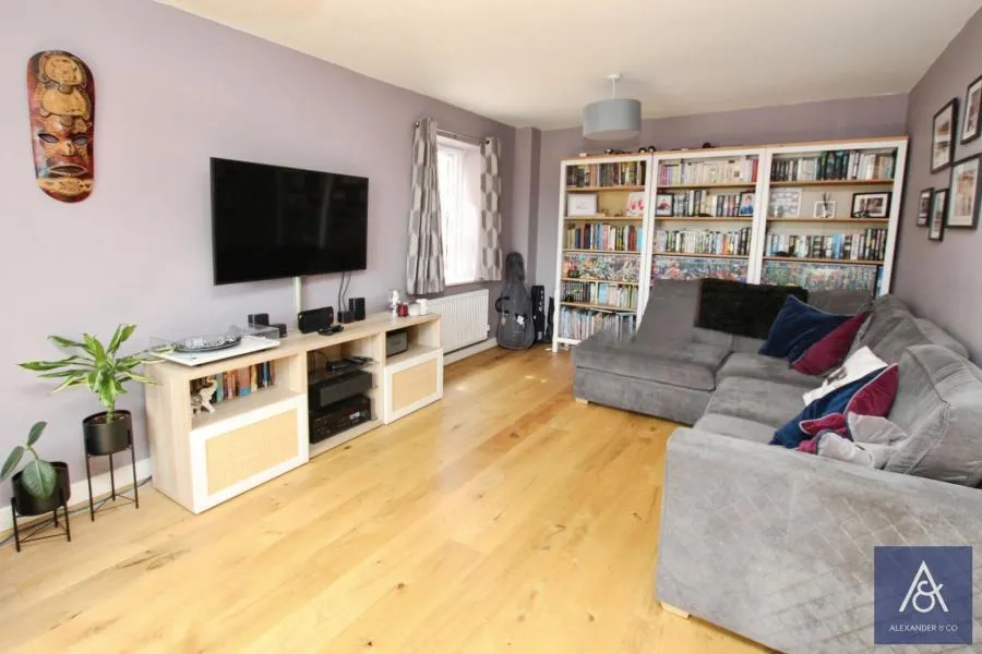 Northampton Road, Brackley, NN13, photo 2