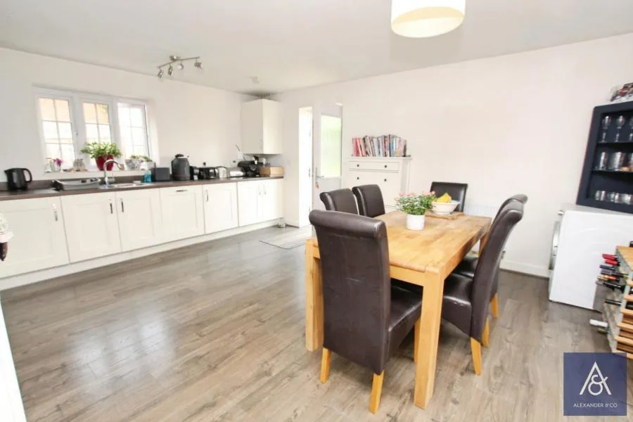 Northampton Road, Brackley, NN13, photo 8