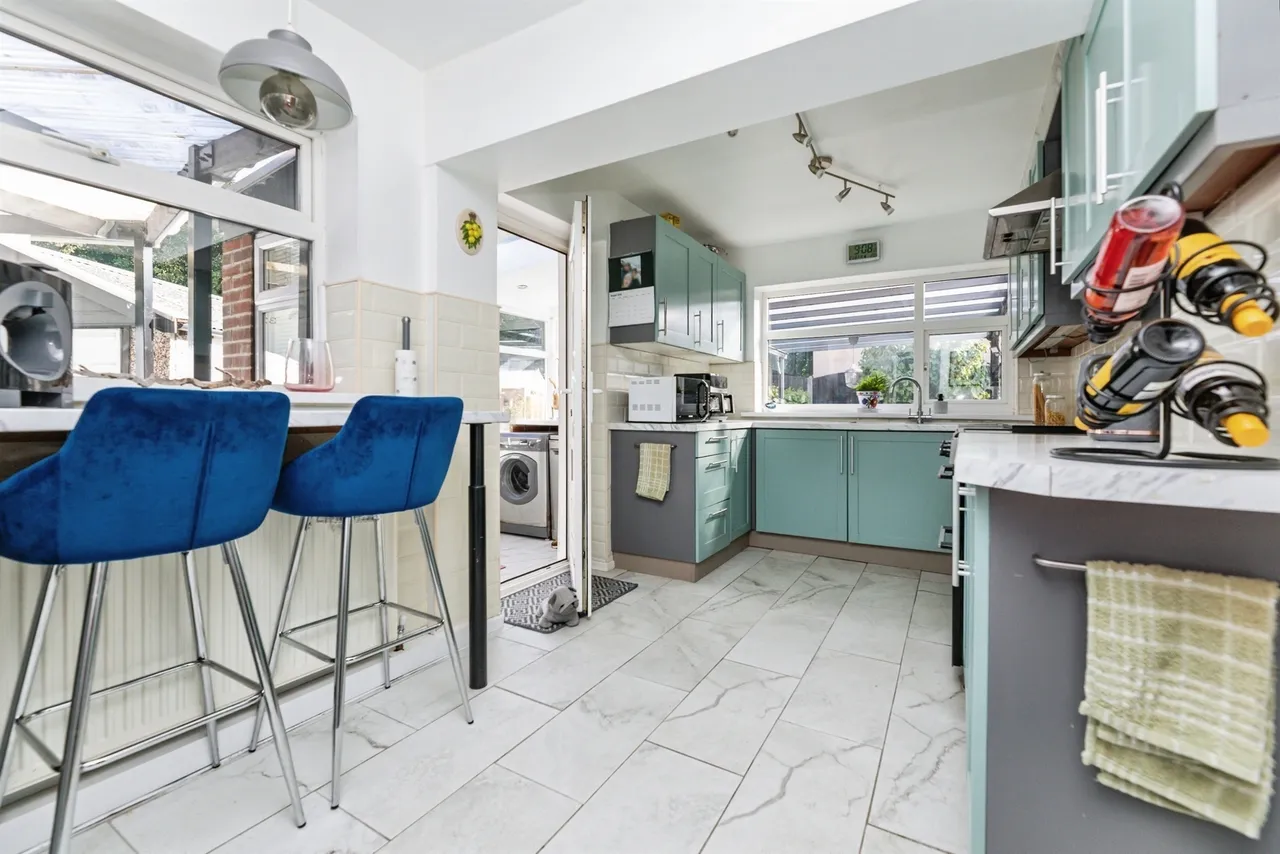 Standon Drive, Sheffield, photo 10