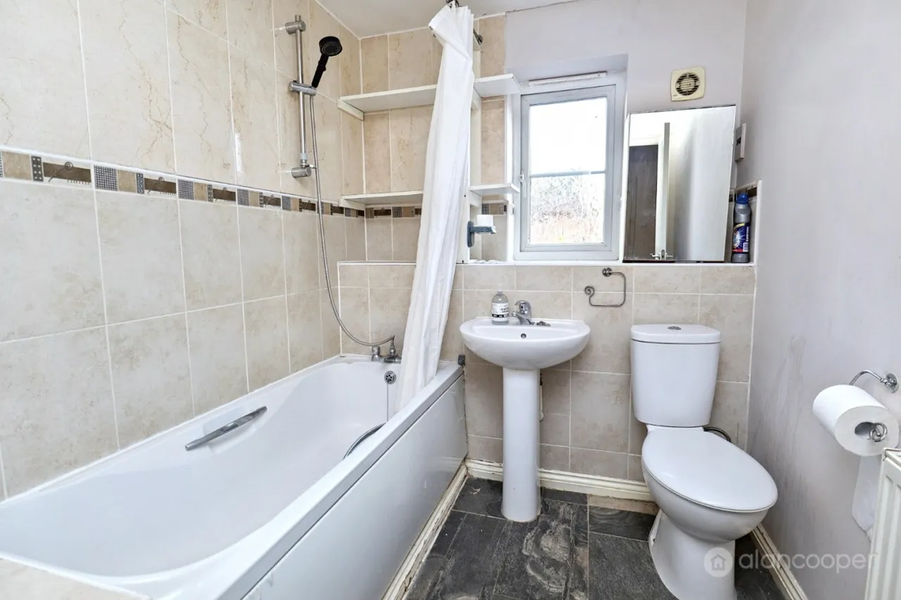 Spruce Road, Nuneaton, CV10, photo 10