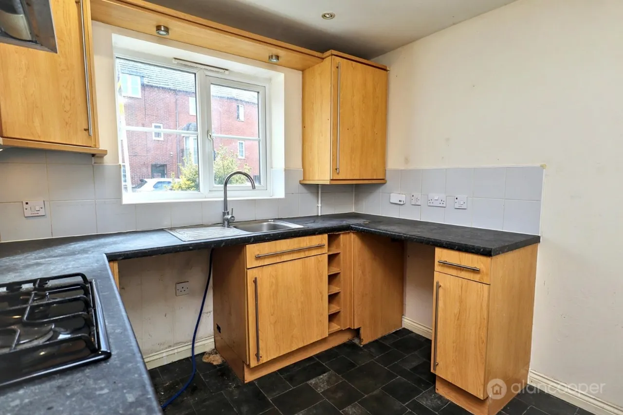 Spruce Road, Nuneaton, CV10, photo 5
