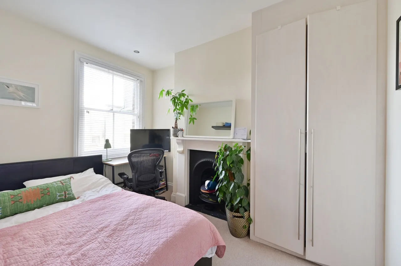 Top Floor, 50 Standen Road, London, photo 5