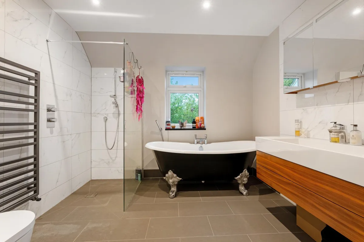 Village Road, Thorpe Egham, TW20, photo 12