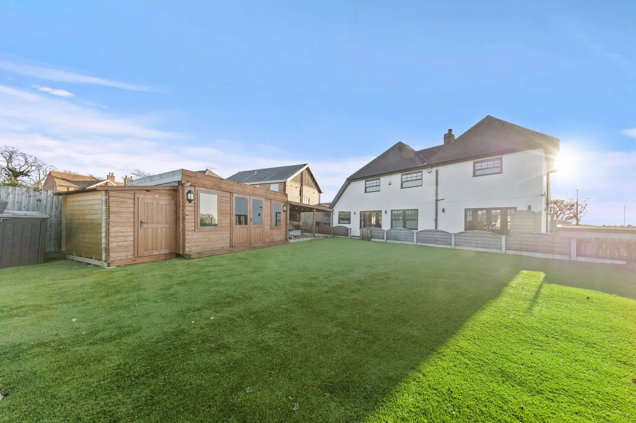 Park Road, Golborne, Warrington, Warrington, WA3 3PS, photo 4