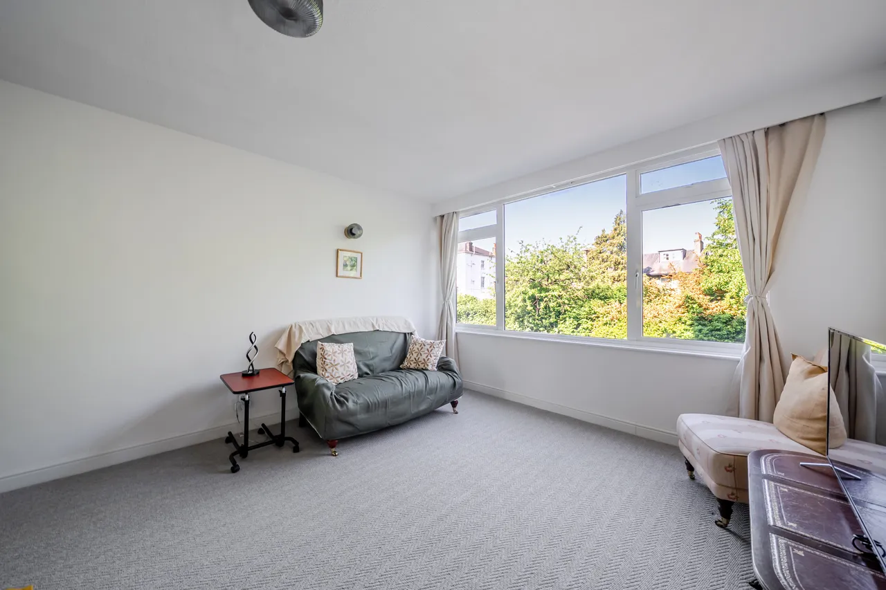 Putney Hill, London, SW15, photo 3