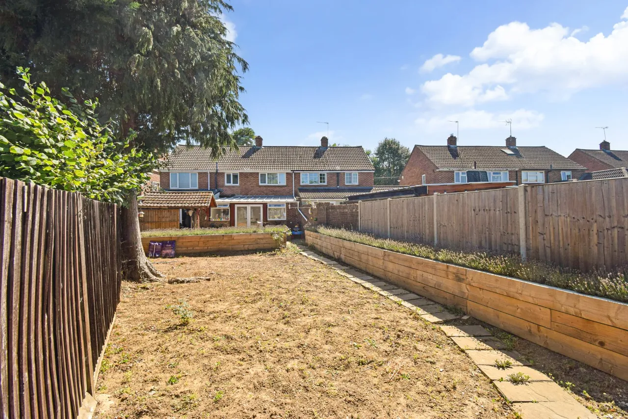 Wyndham Crescent, Burnham, SL1, photo 10