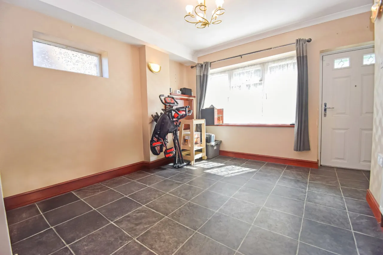 Wyndham Crescent, Burnham, SL1, photo 5