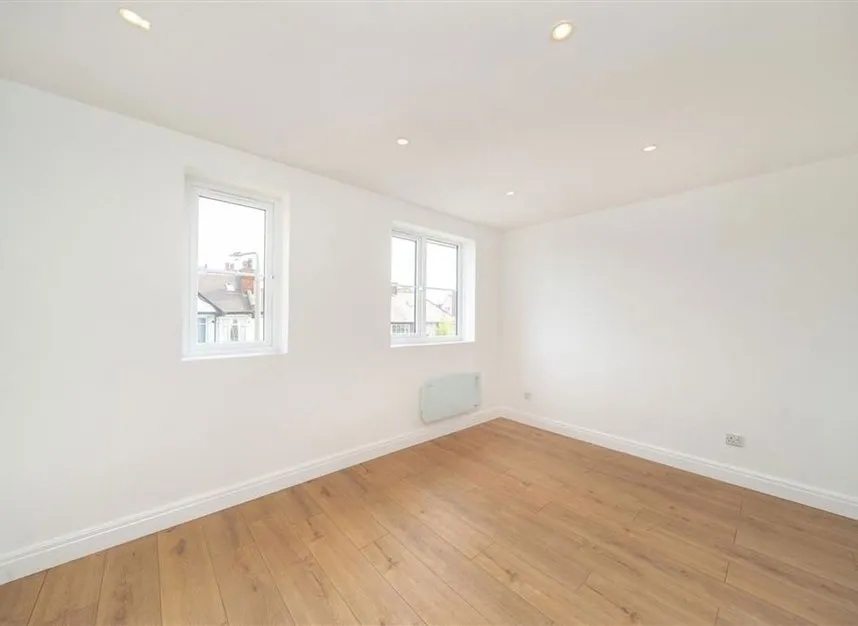 Somerton Road, Cricklewood, NW2, photo 4