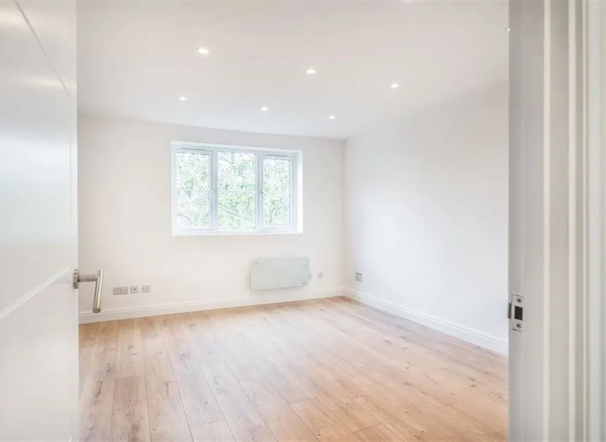 Somerton Road, Cricklewood, NW2, photo 8