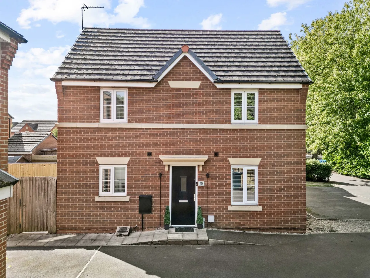 3 bed house for sale — Wedgwood Drive, Warrington, WA4 6GA
