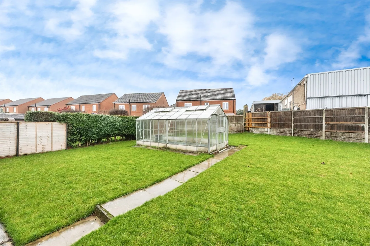 Orchard Drive, Ackworth, Pontefract, photo 2