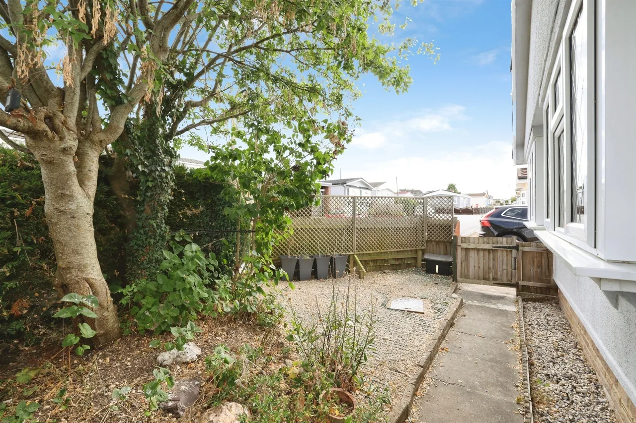 Bungalow Park, Amesbury, Salisbury, photo 11
