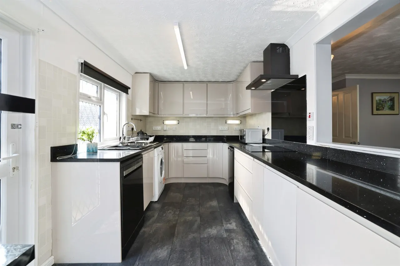 Bungalow Park, Amesbury, Salisbury, photo 3