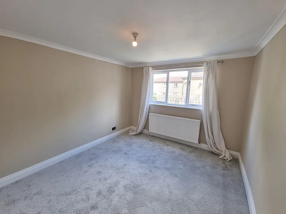 Ordnance Road, Enfield, EN3, photo 9