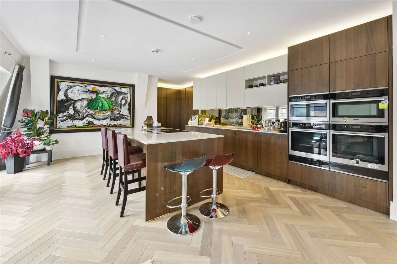 Marsham Street, London, SW1P, photo 4