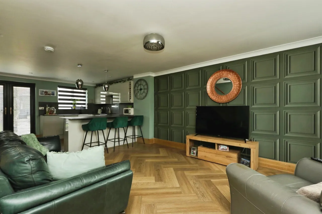 Myrtle Springs Drive, Gleadless Common, S12, photo 2