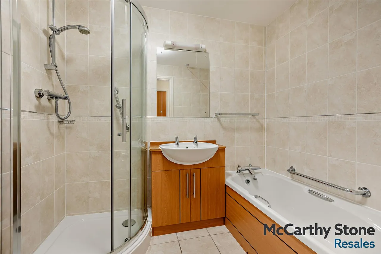 Cowick Street, Exeter, EX4, photo 10