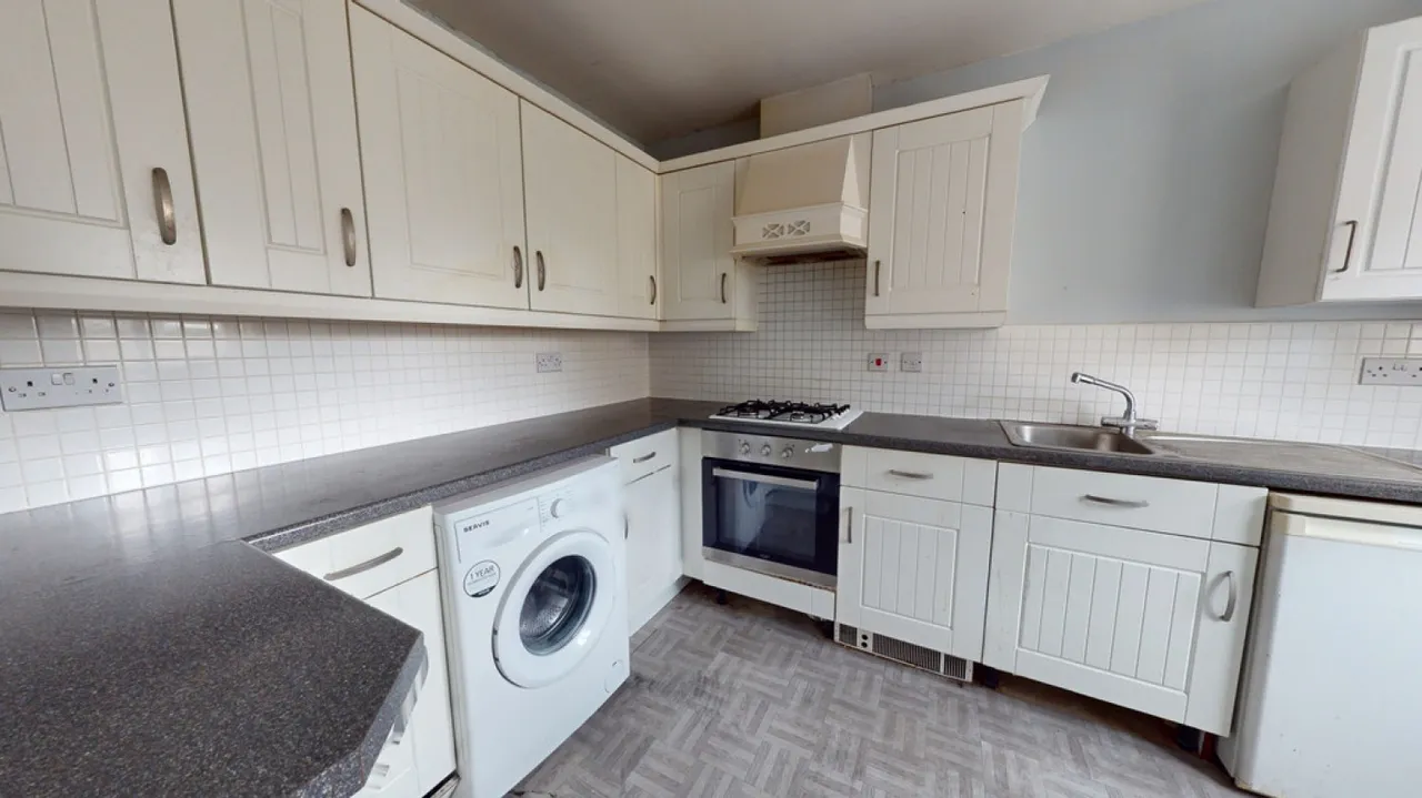 Sotherby Drive, Cheltenham, Gloucestershire, photo 10