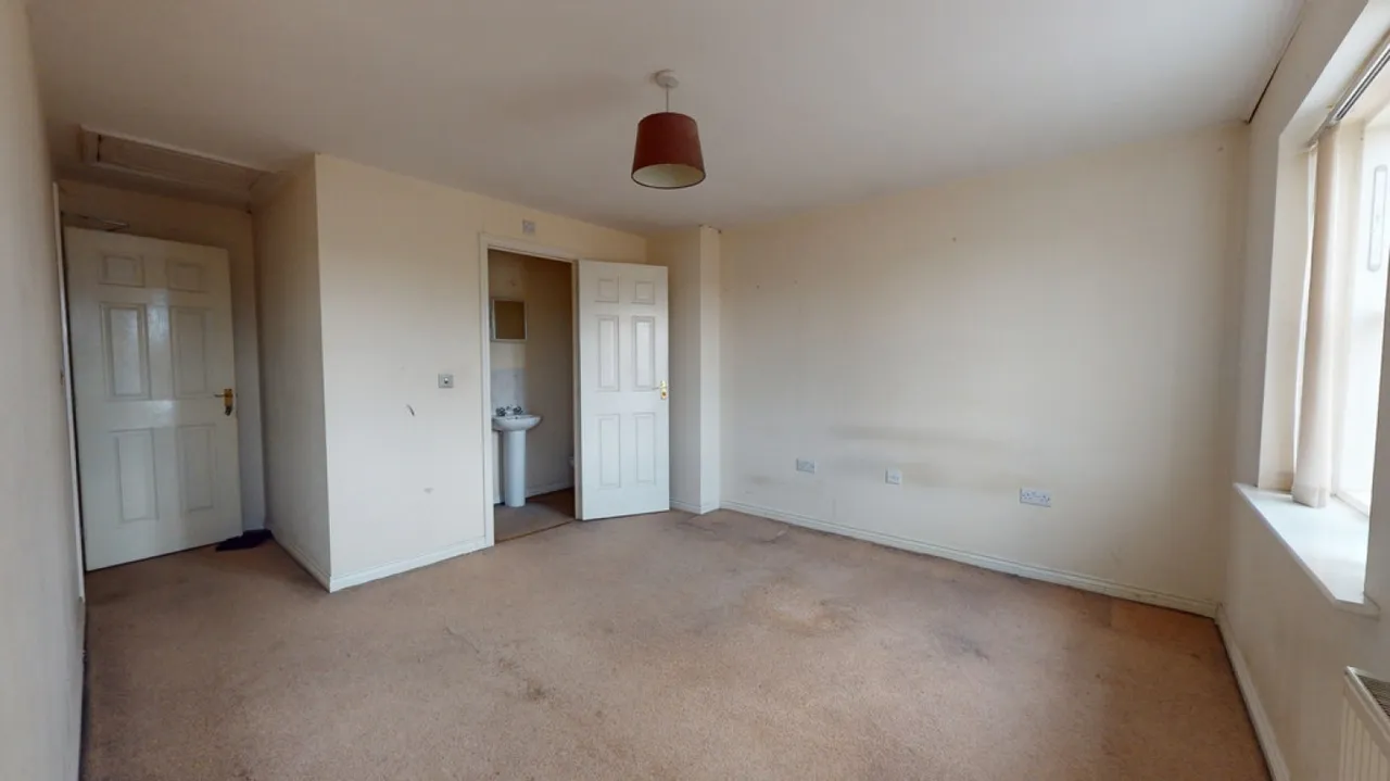 Sotherby Drive, Cheltenham, Gloucestershire, photo 7